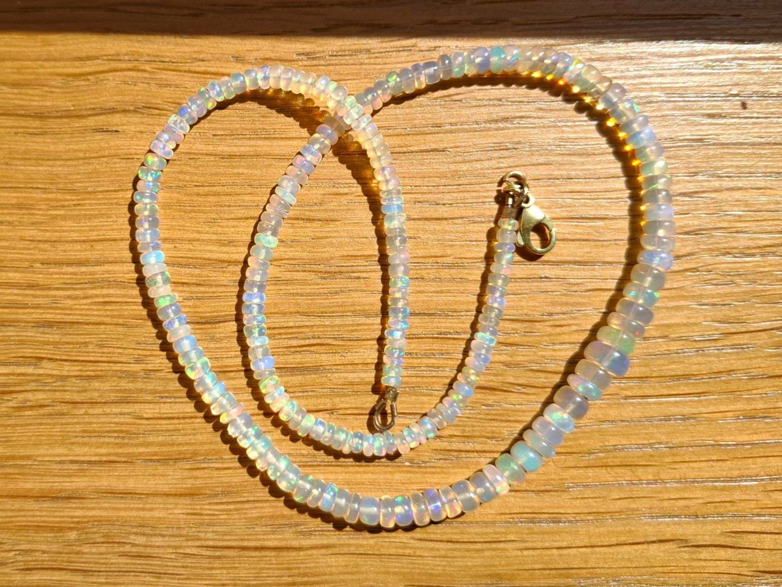 Ketten: Opalkette, Äthiopischer Opal – Neu (gemäss Beschreibung) aus Dulliken von Champolion