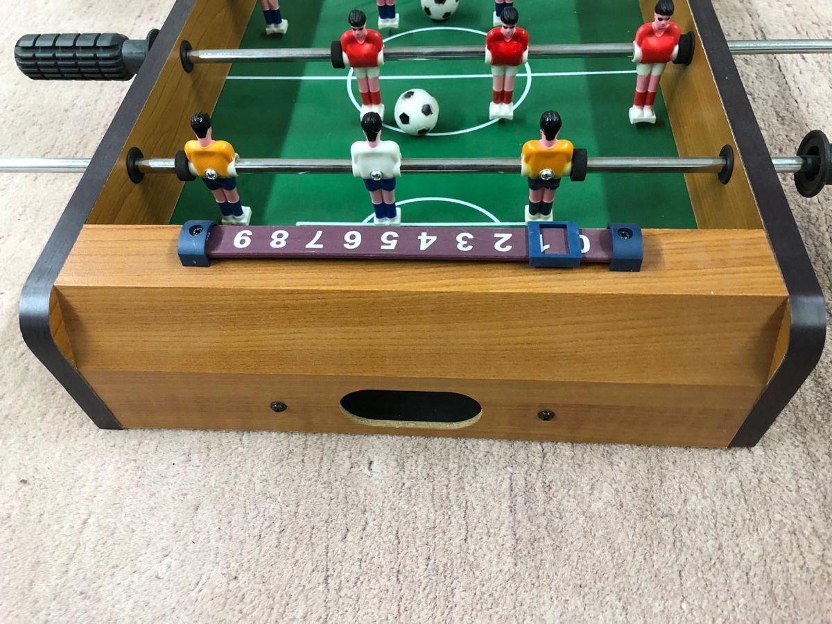 Giochi: Mini Tischfussballtisch. Neuwertig! – Usato da Zürich venduto da fioredivita 1