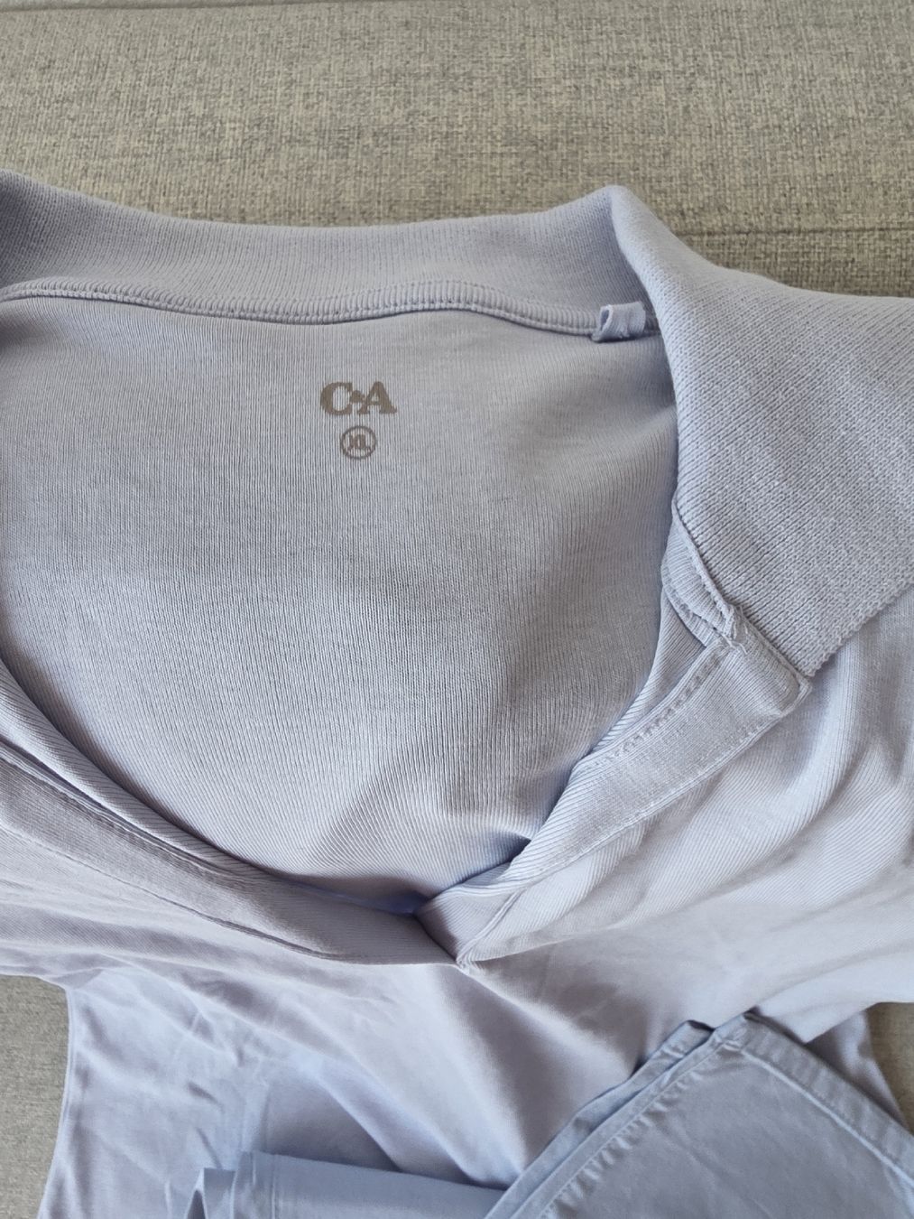 C&A Lotti di vestiti: Ensemble C&A bleu ciel – Usato da Yverdon-les-Bains venduto da enzine 1