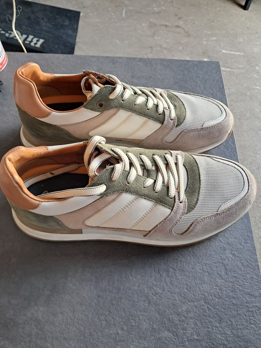 Scarpe da uomo: Ambitious Herren Sneaker, NEU, Grösse 44, – Nuovo (secondo la descrizione) da Brülisau venduto da Pschoettifass