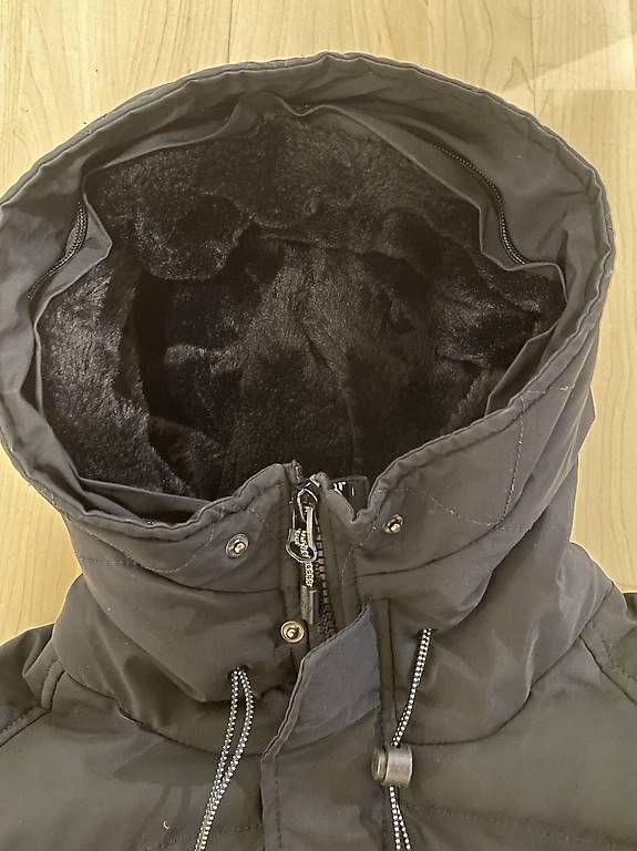 Giacche: Winterjacke Grösse M Kings will dream – Usato da Ostermundigen venduto da Flavio.2 2
