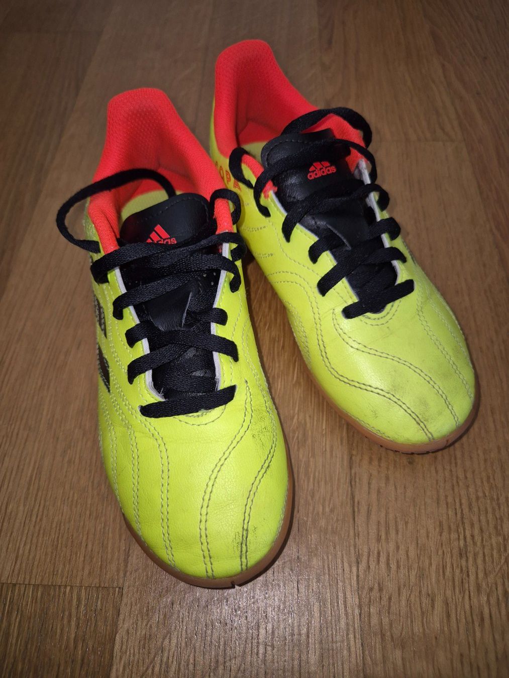 Adidas Scarpe per ragazzi: Adidas Hallenschuhe Gr. 35 – Usato da Altendorf venduto da caj_hry2
