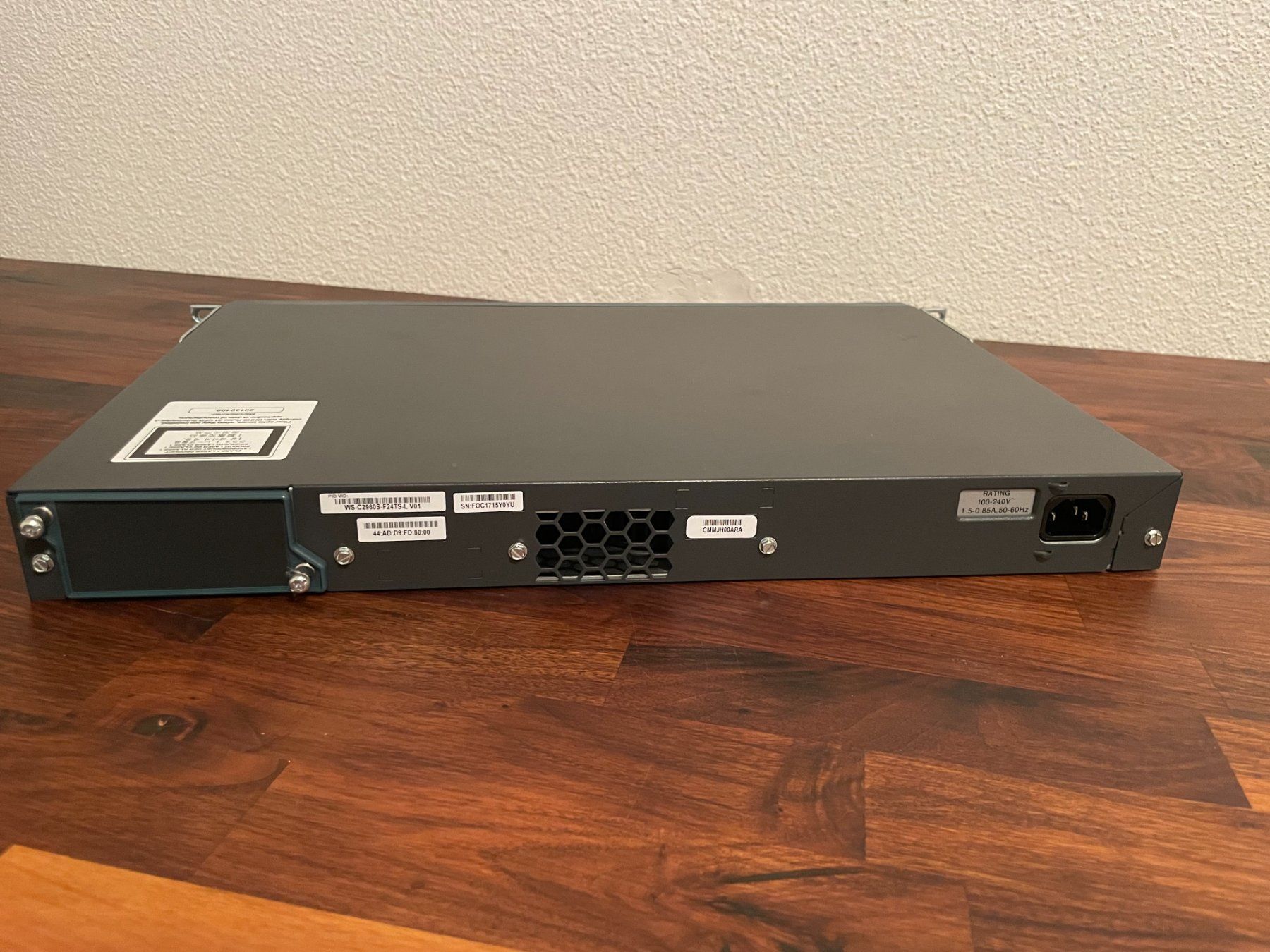 Hub & Switch: Cisco Catalyst 2960SF, 24 Port – Usato da Mellingen venduto da Browser67 2