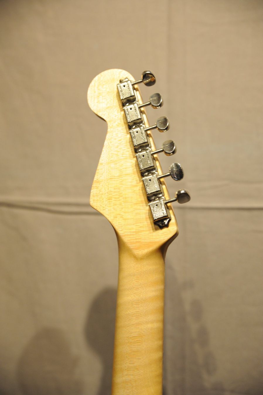 Musikinstrumente: Handgemachte ST-Style Gitarre – Gebraucht aus Utzenstorf von stoeffu77 4