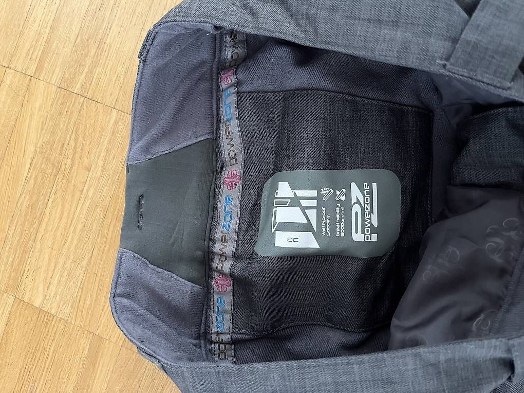 Lotti di vestiti: Skikleidung Set – Usato da Zürich venduto da gio_6f5b 2