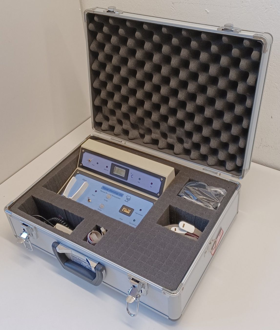 Accessori da laboratorio: Topcat Metrology Ltd Thermal Threshold Testing System – Difettoso da Niederdorf venduto da LeptonAG_Labor 3