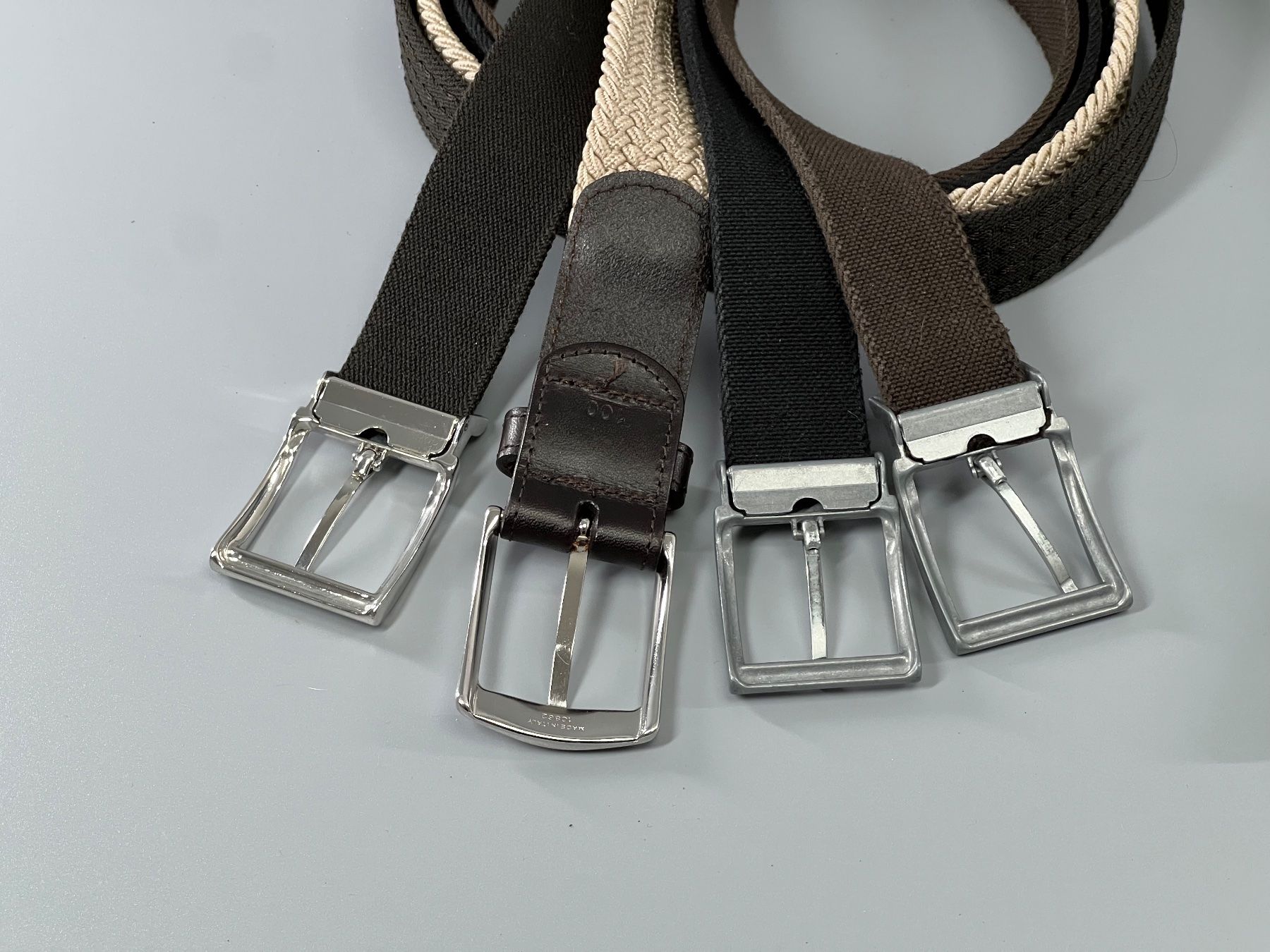 Cinture: Gürtel-Set für Herren, flexibel – Usato da Sennhof venduto da Johnbest 4