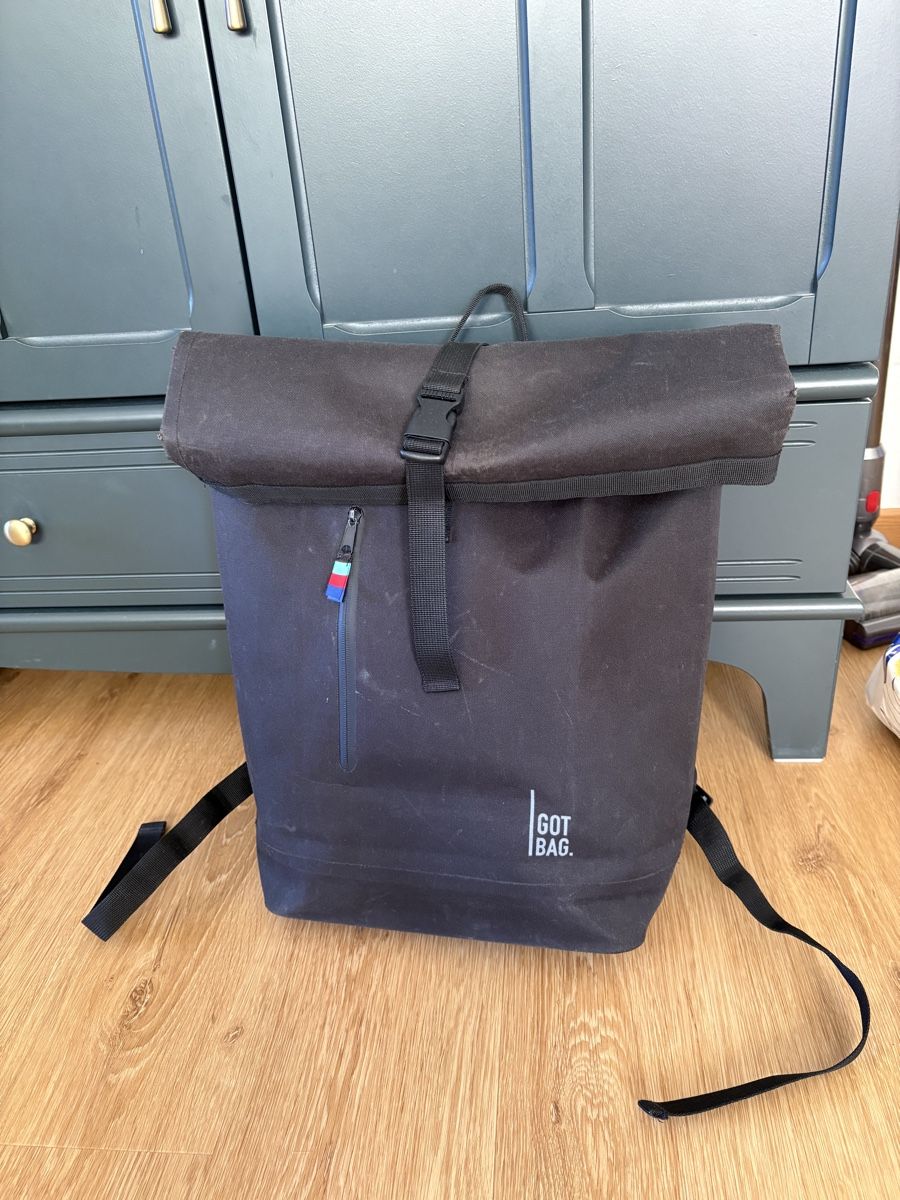 Zaini: Got Bag Rolltop Lite Schwarz Rucksack – Usato da Luzern venduto da poe_5fml