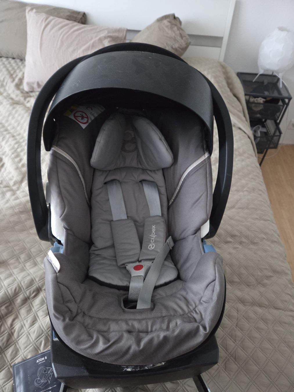 Cybex Seggiolini per auto: Cybex Aton 5 Babyschale + Cybex Aton Base 2‑fix – Usato da Uzwil venduto da Morpheus_De 2