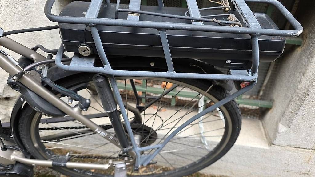 Biciclette: Vélo électrique homme – Usato da Lausanne venduto da CocoBelOeil 2