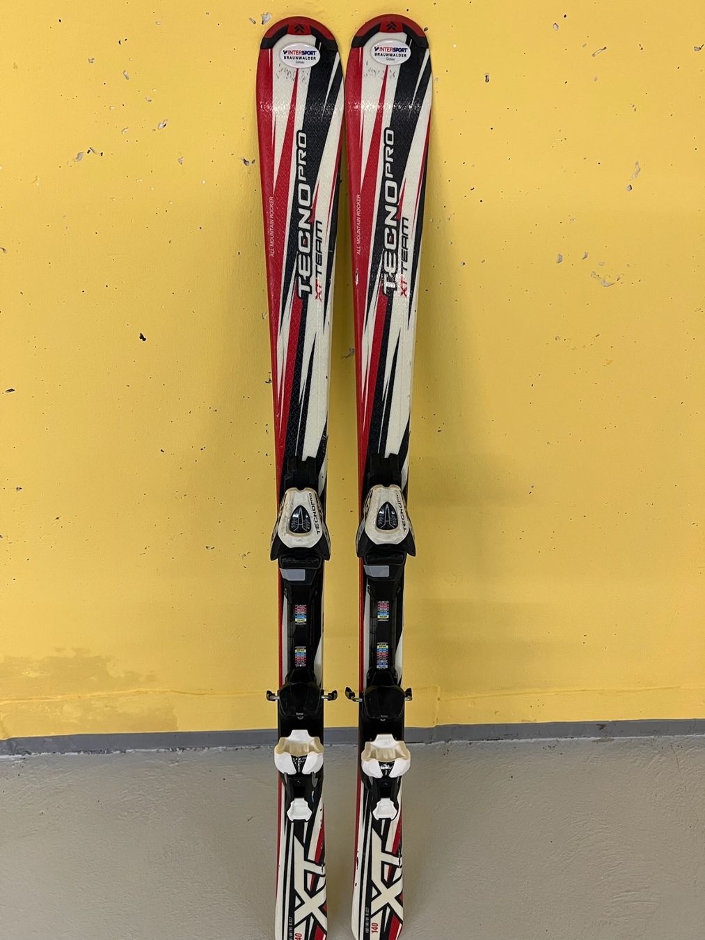 Sci: Tecno Pro XT Team Ski Alpin, Länge 140 cm – Usato da Hauptwil venduto da Johne0 1