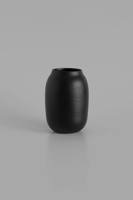 Vasen & Gefässe: Schwarze Vase - Minimalistisches Dekor – Neu und originalverpackt aus Arbon von MaritK 1