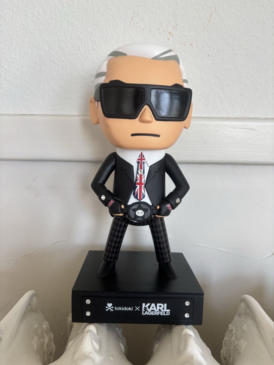 Statuette: Tokidoki x Lagerfeld - Karl Figur – Nuovo (secondo la descrizione) da Luzern venduto da serif23