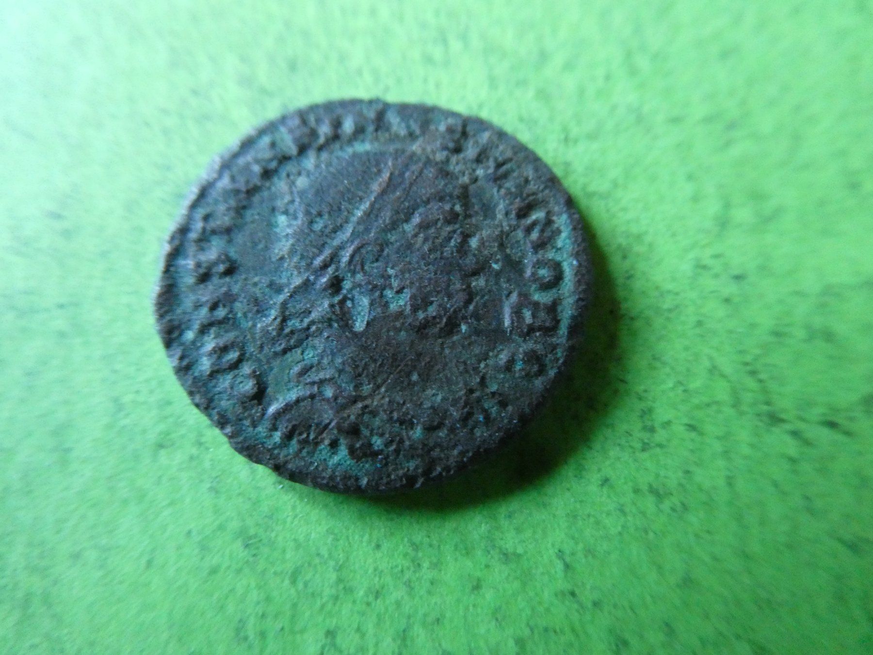 Tutti le monete: uralte   Bronzemünze Stadttor,  19 mm  2.95 g – Usato da Hinterforst venduto da Rohusri