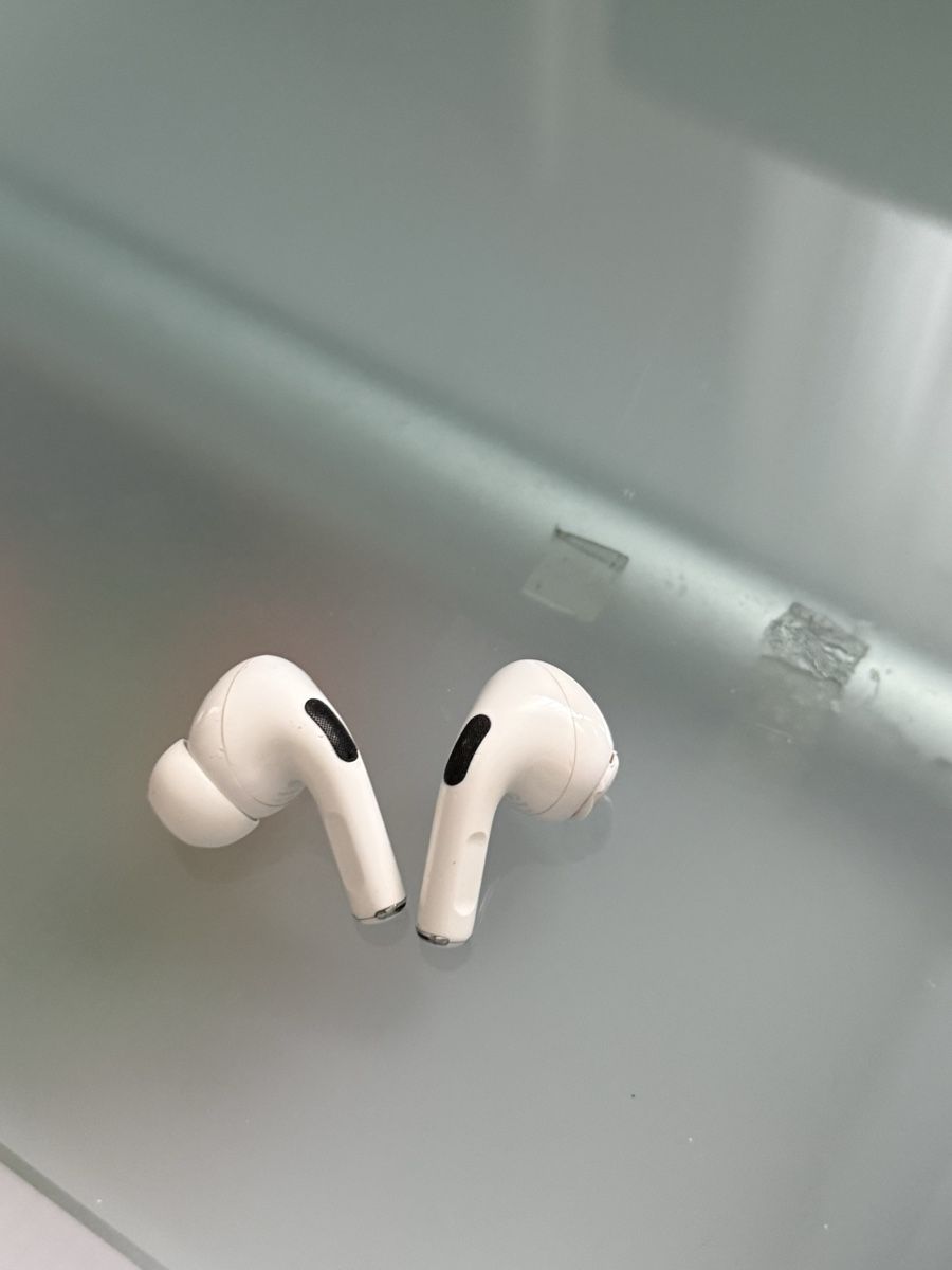 Apple Kopfhörer: Apple Airpods Pro – Gebraucht aus Dietlikon von lizz.yy 2