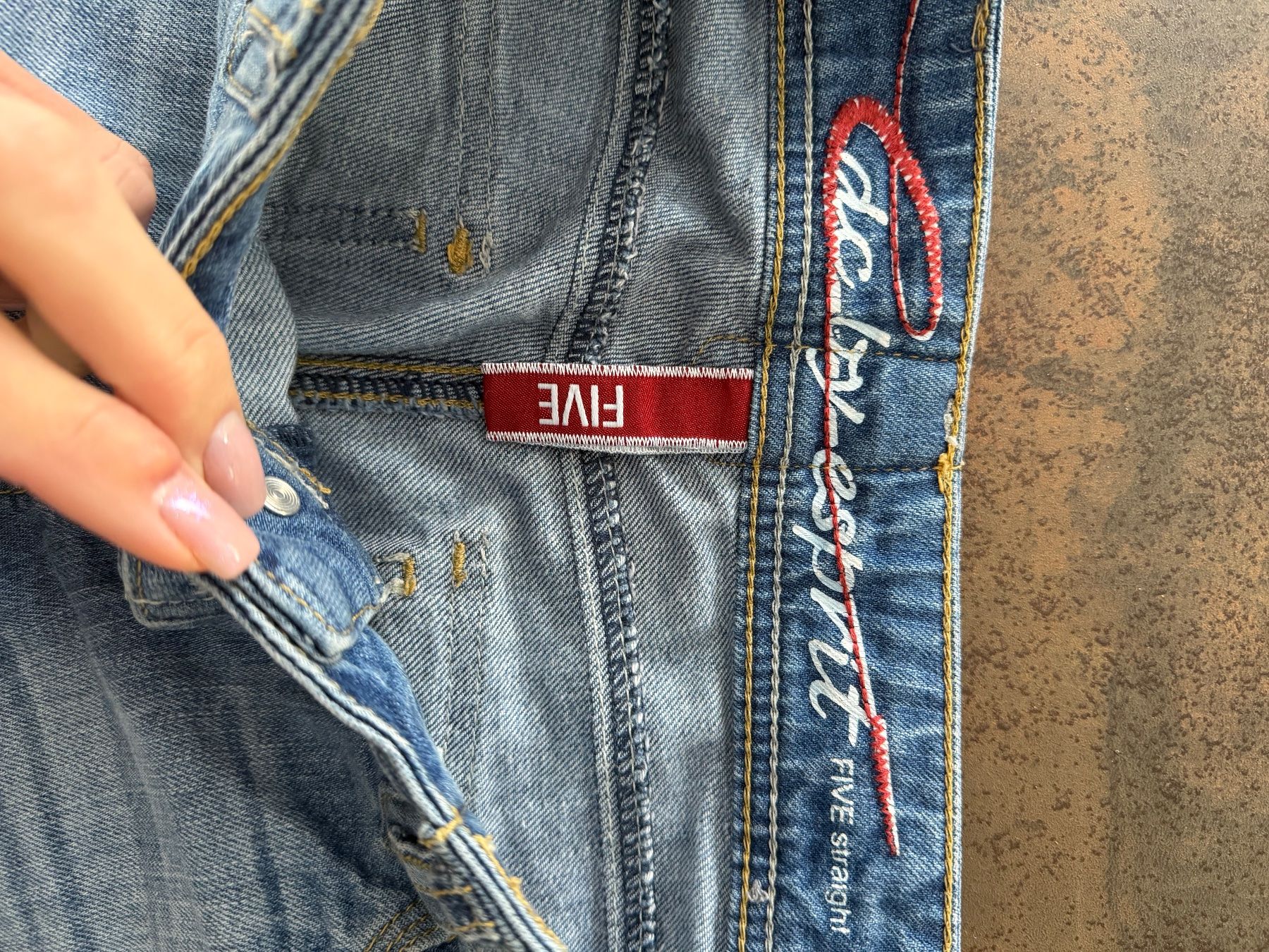 Esprit Jeans: ESPRIT FIVE STRAIGHT JEANS LONG 26/34 – Usato da Arch venduto da ellaisa84 2