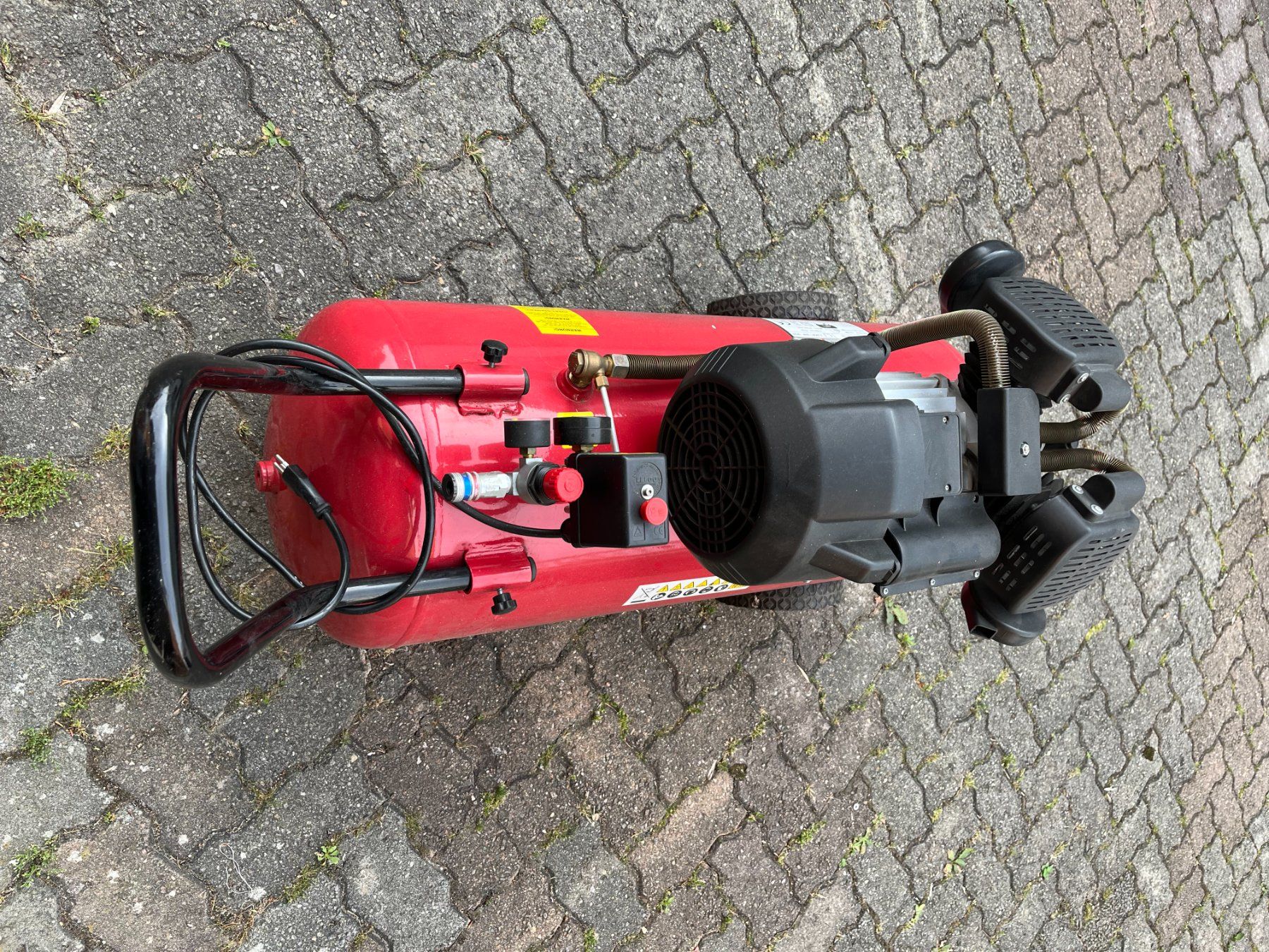 Compressori: Kompressor 100L 2.2kW Druckluft, fast neu, – Usato da Lanzenhäusern venduto da dak_9x76 4