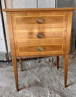 Elegante Vintage-Kommode / kleine Anrichte, 3 Schubladen