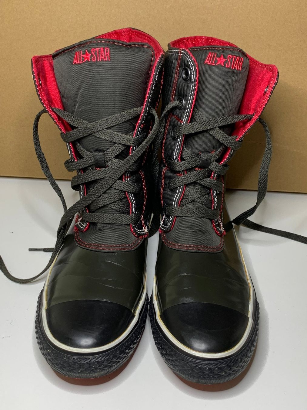 Converse Chaussures femmes: Converse Halbstiefel Grösse 40.5 (26 cm) – D'occasion à Wetzikon ZH par EvisStore 1
