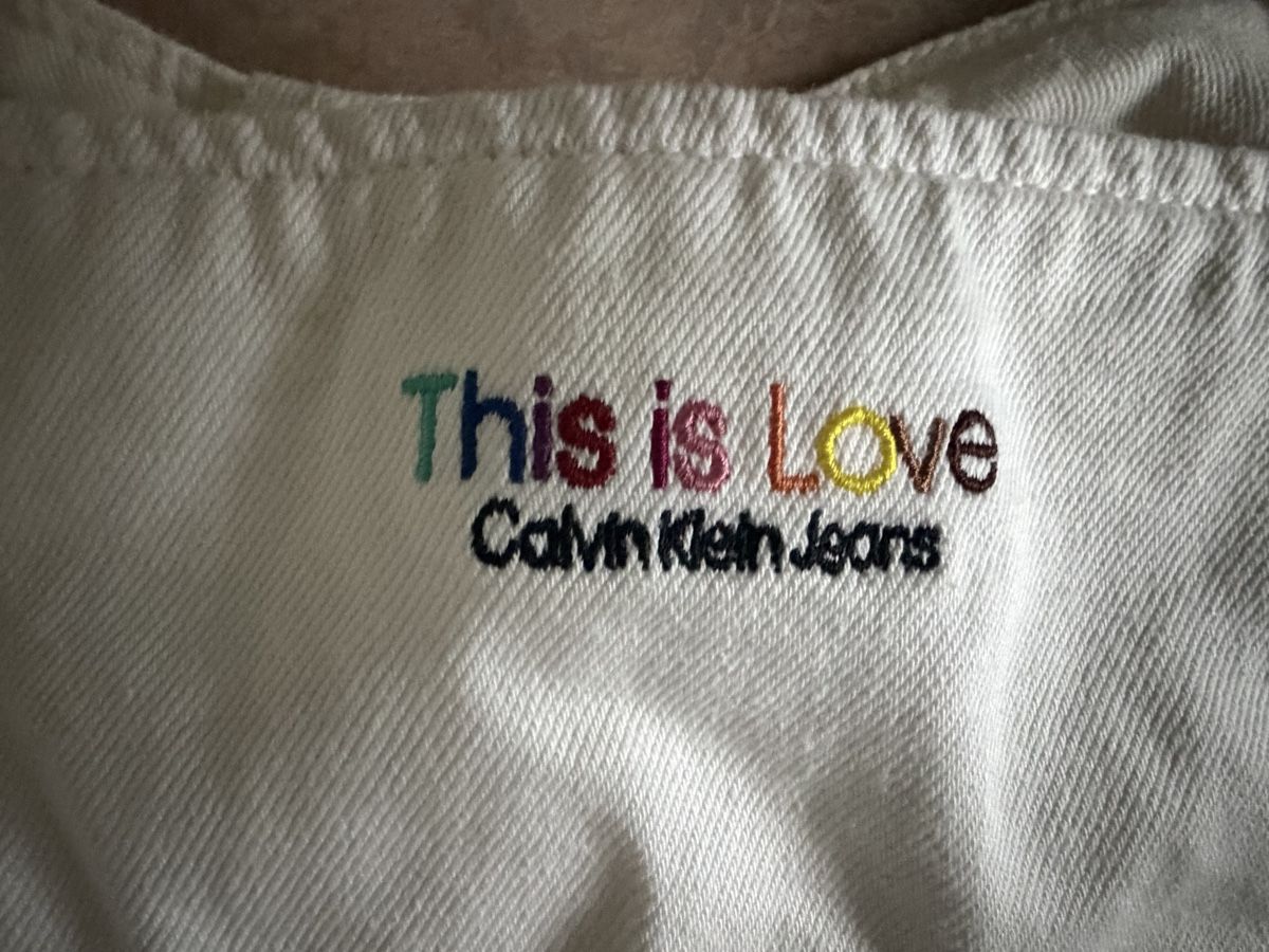 Calvin Klein Tops: Calvin Klein Jeans Bustier weiss – Gebraucht aus Zürich von jul_5mhx 1