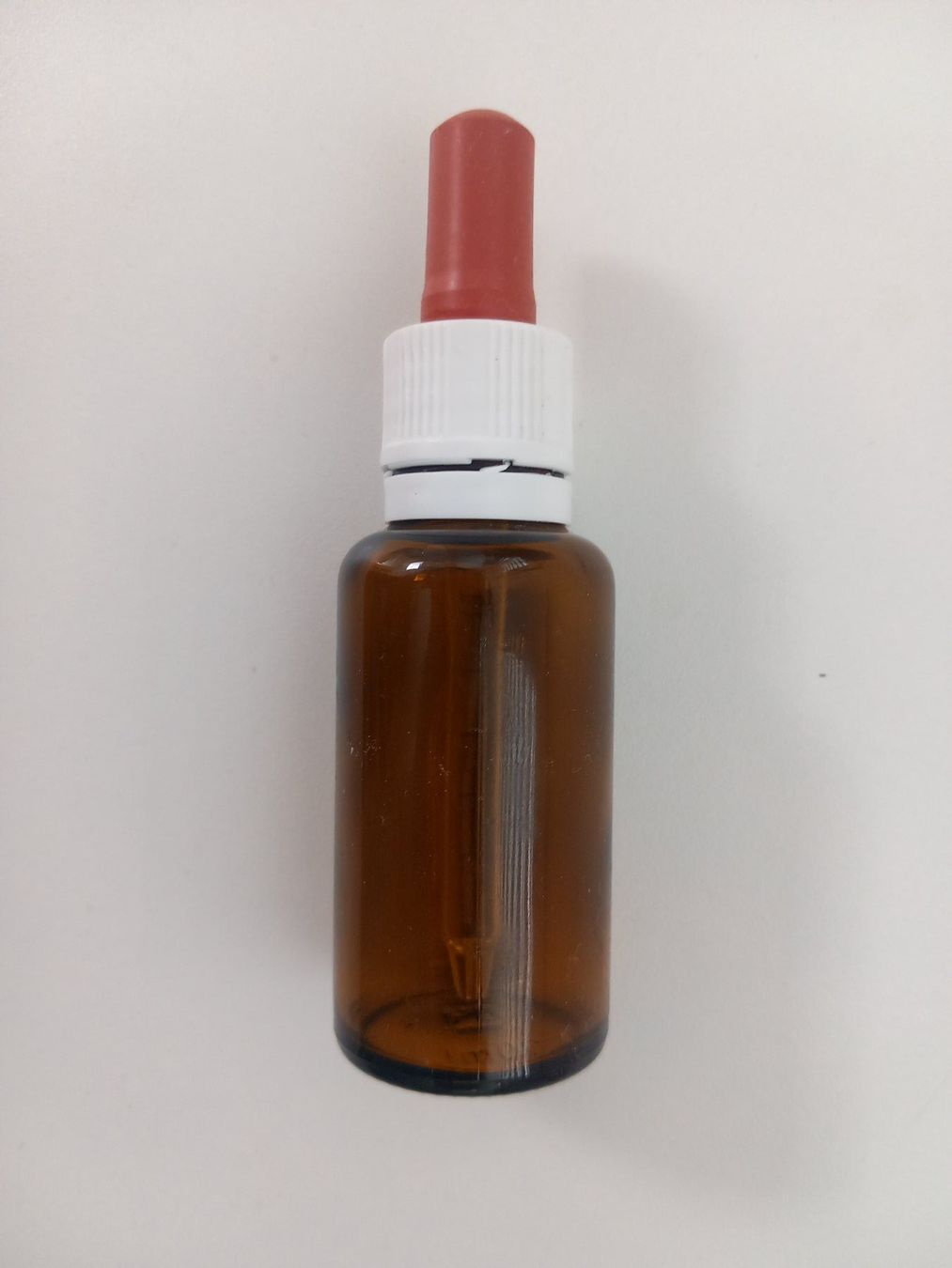 Apparecchiature e tecnologia a gas: Braunglasflasche mit Pipette 30ml, graduiert – Nuovo (secondo la descrizione) da Oensingen venduto da SpiPhEg46 1