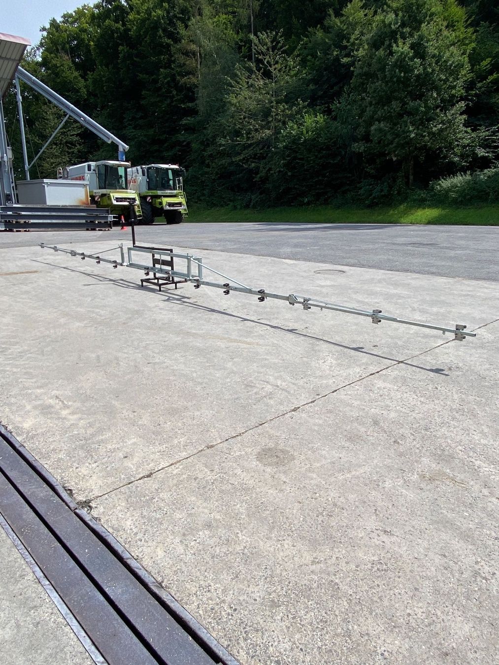 Tutte le macchine: Spritzgestänge 12m – Usato da Rizenbach venduto da Farmwork 3