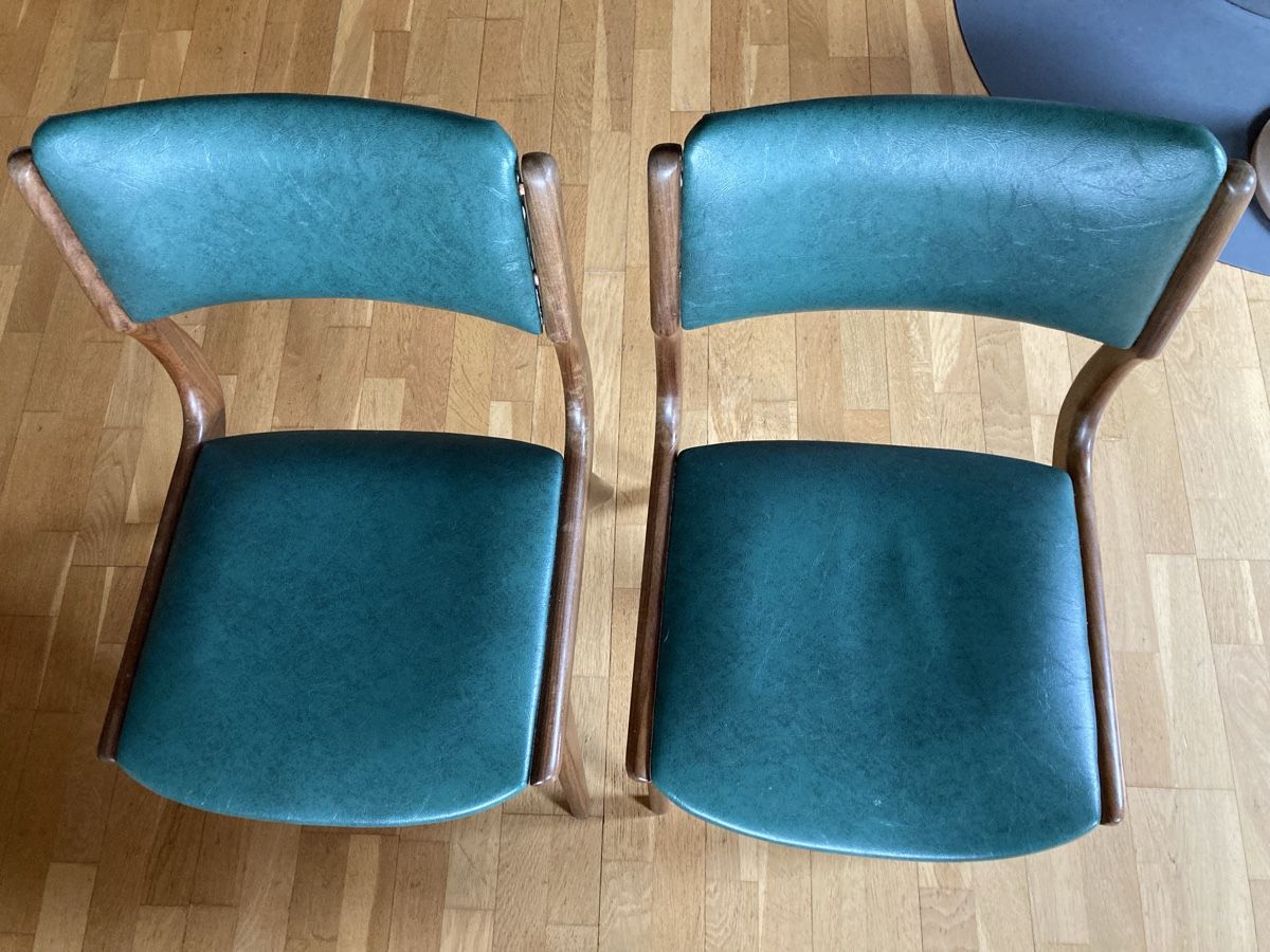 Stühle: 2er Set Vintage Design Stühle – Gebraucht aus Stäfa von matrat 1