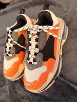 Balenciaga Triple S Sneaker Grösse 39 Orange