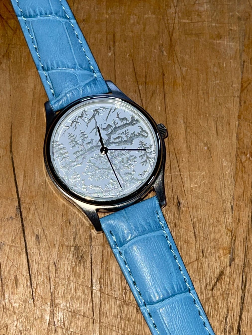 Swiss Orologi: AUREA Swiss - Damenuhr - Scherenschnitt – Nuovo e nell'imballaggio originale da Malix venduto da second_sale