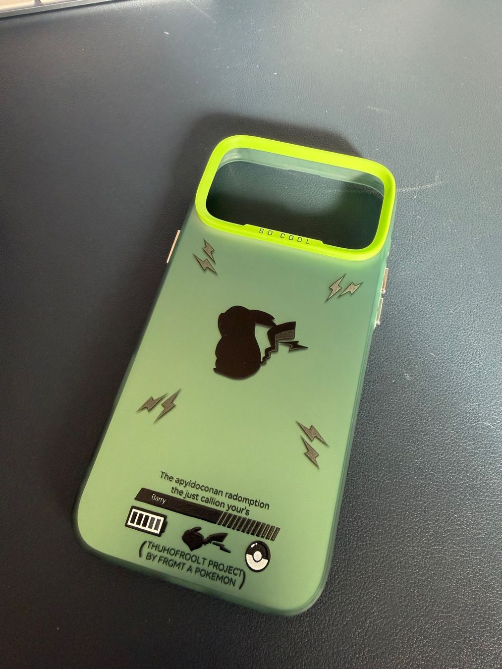 Apple Covers & Schutzfolien: iPhone 17 Pro Max Pokémon Case – Neu und originalverpackt aus Lausanne von oenix 1