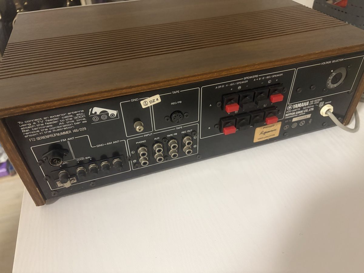 Yamaha Ricevitori: Yamaha CR-420 Vintage Stereo Receiver – Usato da Oron-le-Chàtel venduto da Olivia_Baumgartner 4