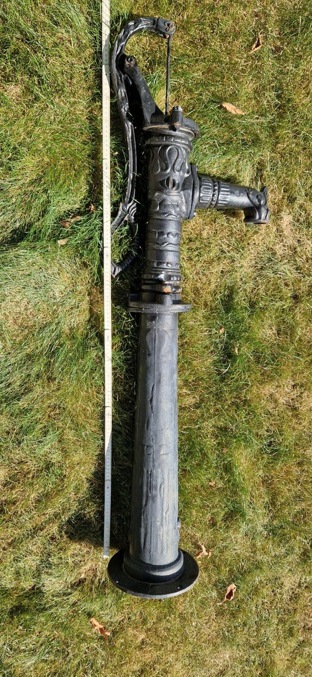 Pumpen & Teile: Handschwengelpumpe Rustikal Classic Schwarz – Gebraucht aus Münchringen von twin68 2