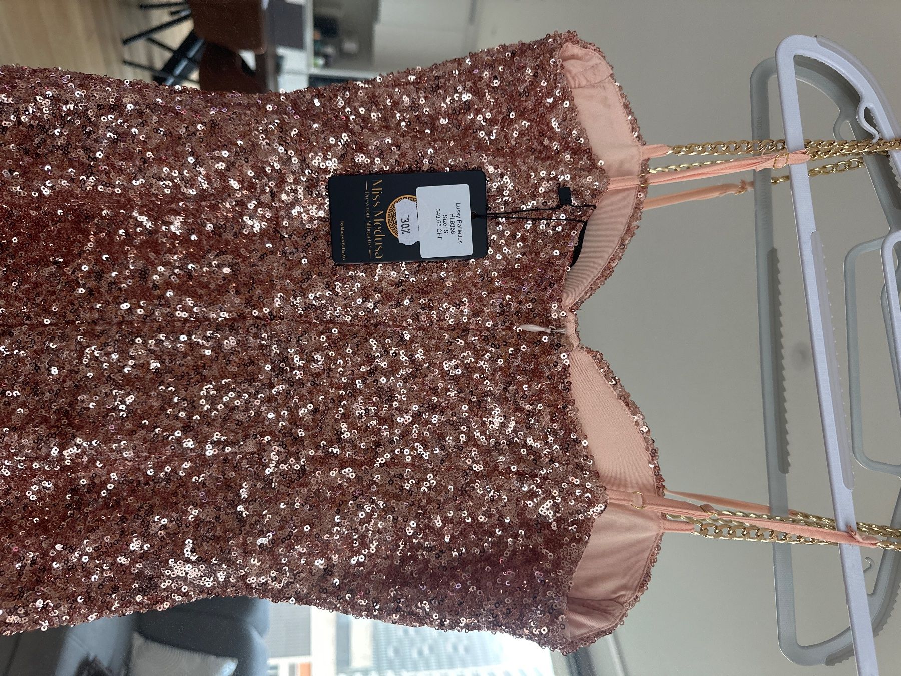Vestiti: Gold paillettes dress – Nuovo e nell'imballaggio originale da Zürich venduto da fed_vh9n 7
