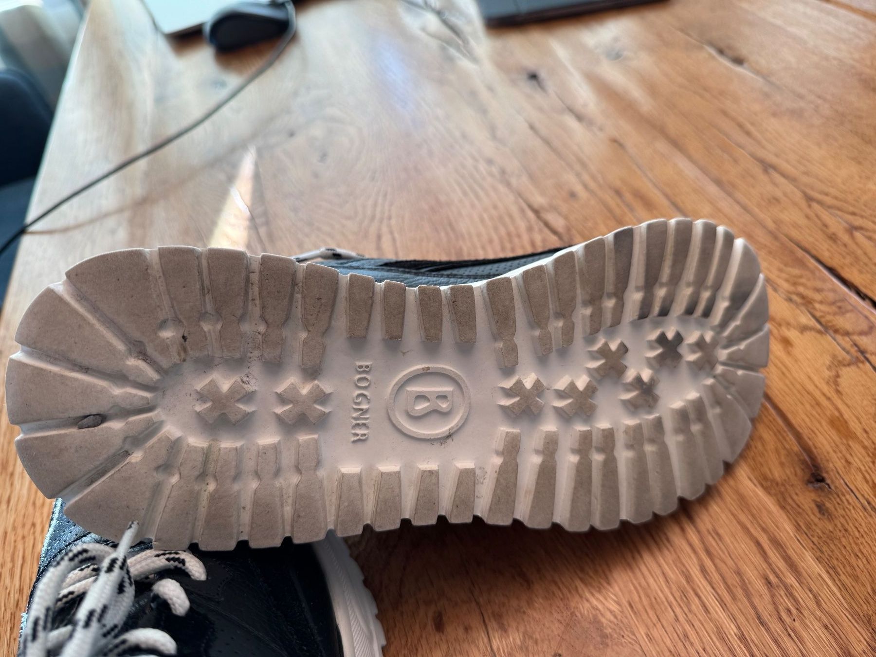 Bogner Scarpe da donna: Bogner Sneaker, cooles Modell, Gr. 39 – Usato da Oberrohrdorf venduto da maggys15 4