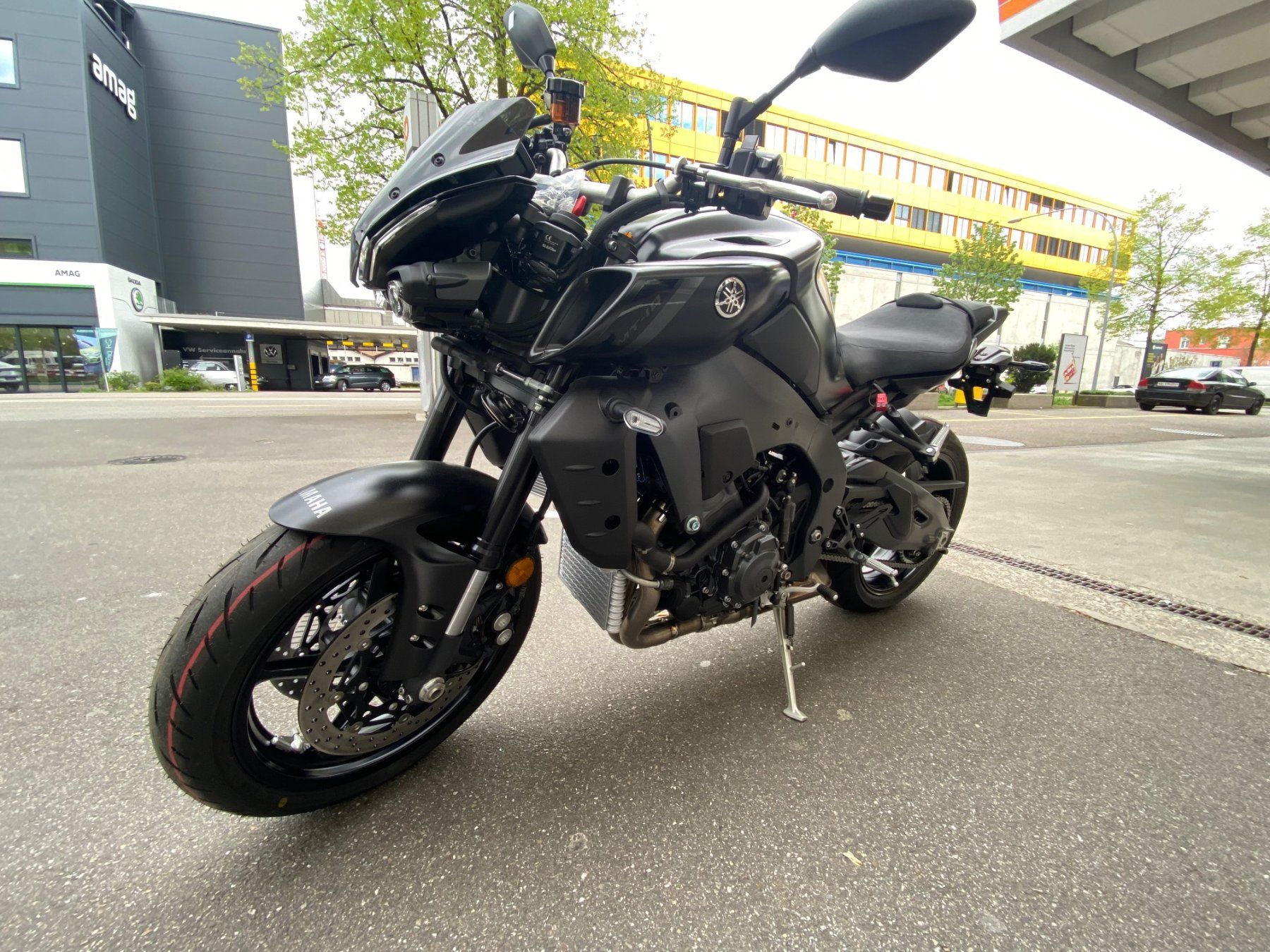 Yamaha Strasse: Neue Yamaha MT10 all Black & Rizoma – Neu und originalverpackt aus Reinach BL von DCastro4 1