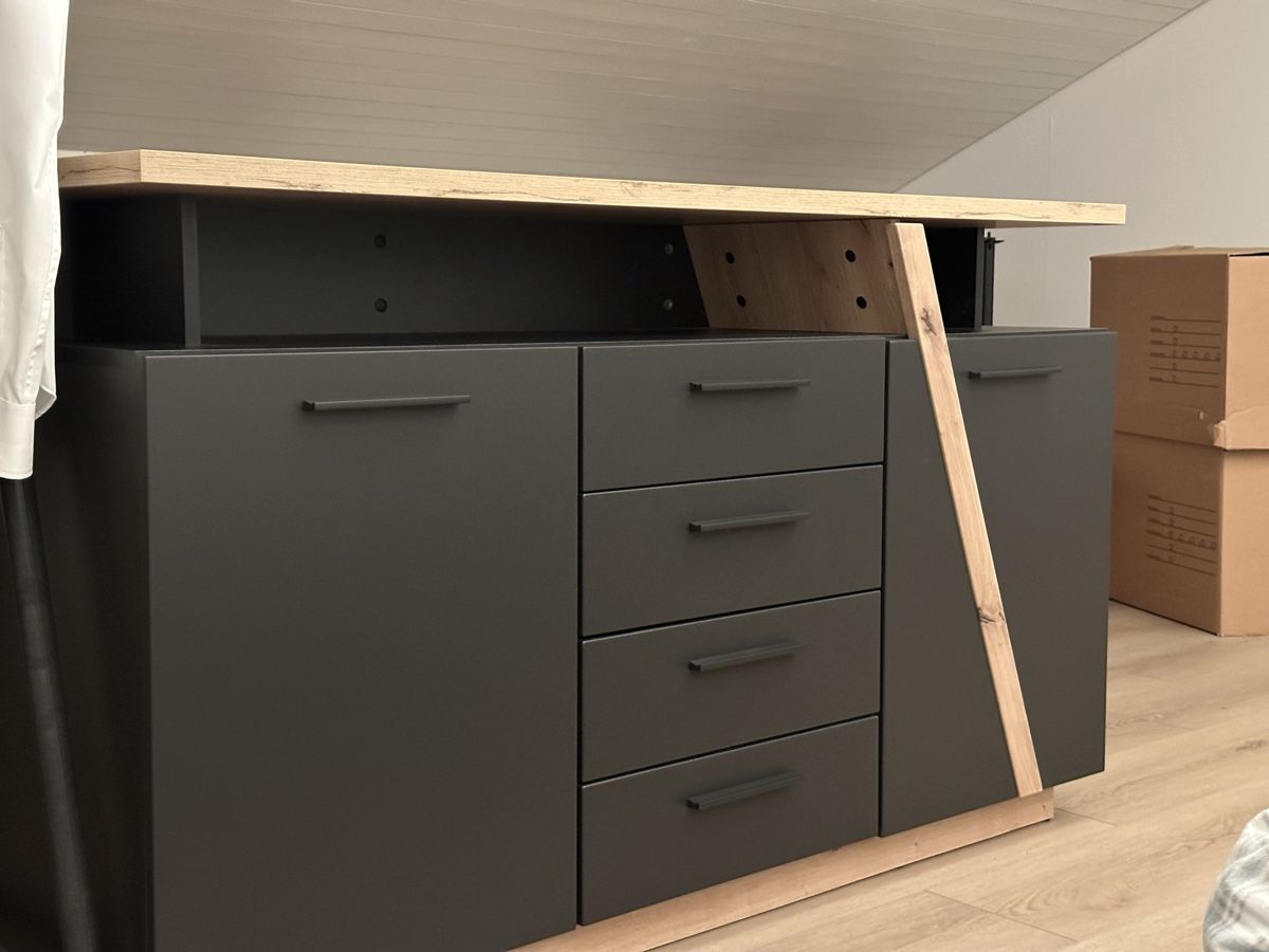 Mobili TV: Moderne Kommode mit Soft-Close | Grau/Eiche Dekor – Usato da Egliswil venduto da JoelMR 3