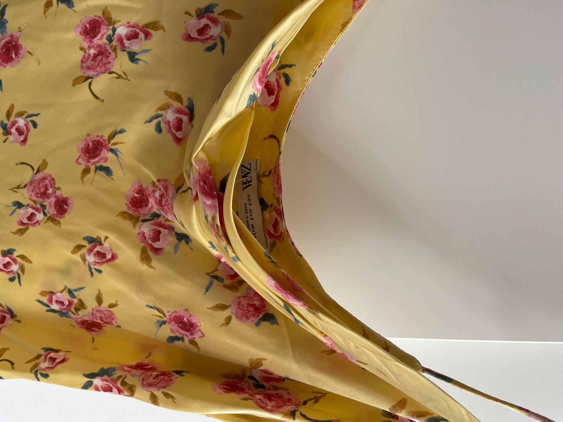 Zara Vestiti: Sommerkleid von Zara – Usato da Vaduz venduto da GiuliaSu 1