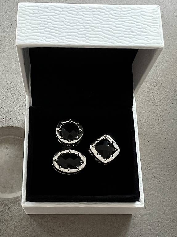 Ringe: Anello Rebecca con pietre nere – Gebraucht aus Luzern von mic_99vf