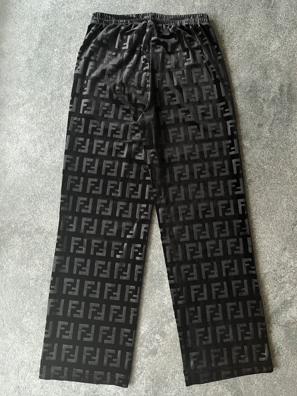 Pantaloni: Damen Hose aus Samtstoff - Größe S-M – Usato da Kilchberg ZH venduto da Simlife 8