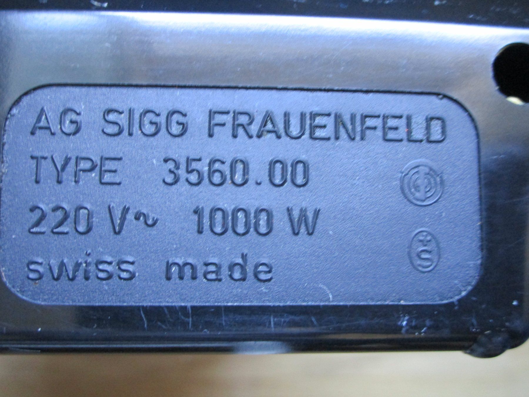 Sigg Elettrodomestici da cucina: SIGG  Brezel/Waffeleisen rot – Usato da Heimberg venduto da Lupo57 6