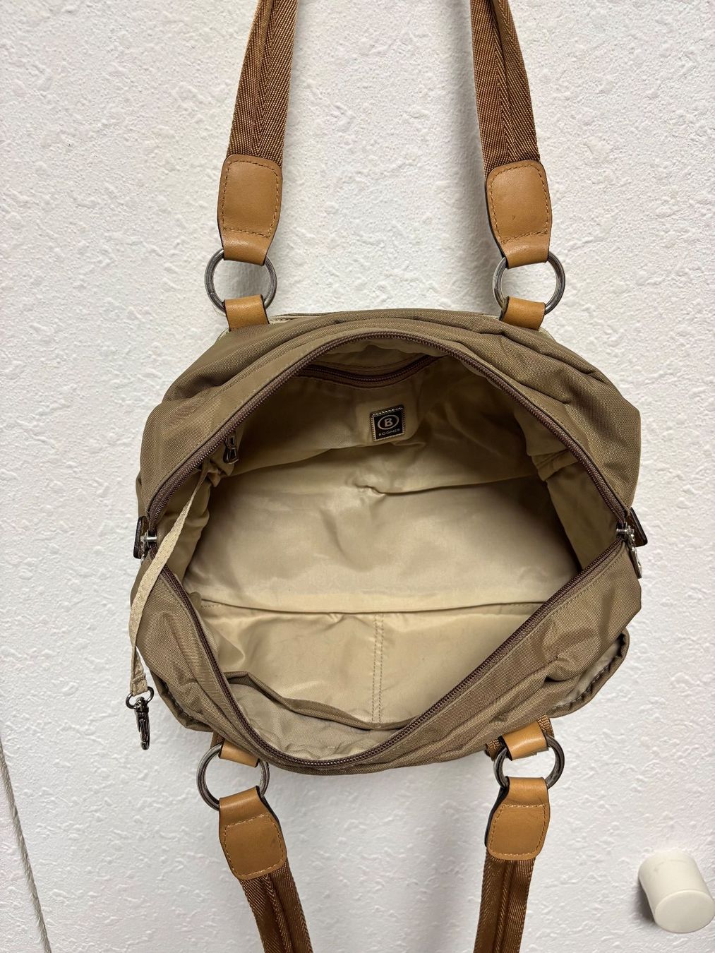 Bogner Sacs femmes: Bogner Schultertasche braun – D'occasion à Bottmingen par ana_5hrv 6