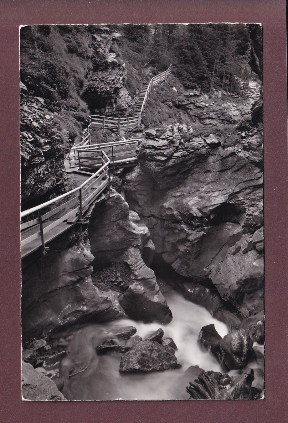 Ansichtskarten: Kandersteg - SCHWARZBACHSCHLUCHT - 1957 – Gebraucht aus Pully von nicecards