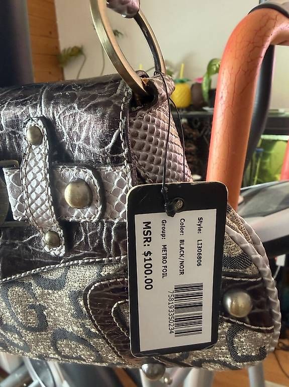 Borse da donna: Sac Guess état neuf – Nuovo e nell'imballaggio originale da torgon venduto da gucci39 3
