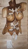 Wandlampe Holz Frauenkörper