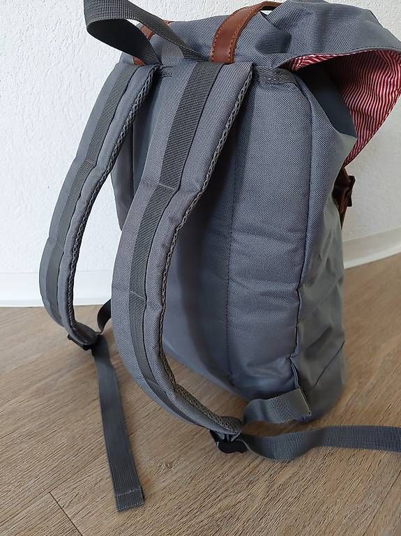 Zaini: Rucksack im Herschel-Stil – Usato da Zürich venduto da Julia0123 2