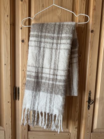 Warmer Winter Schal mit Karo Muster- Kuschelig und weich!