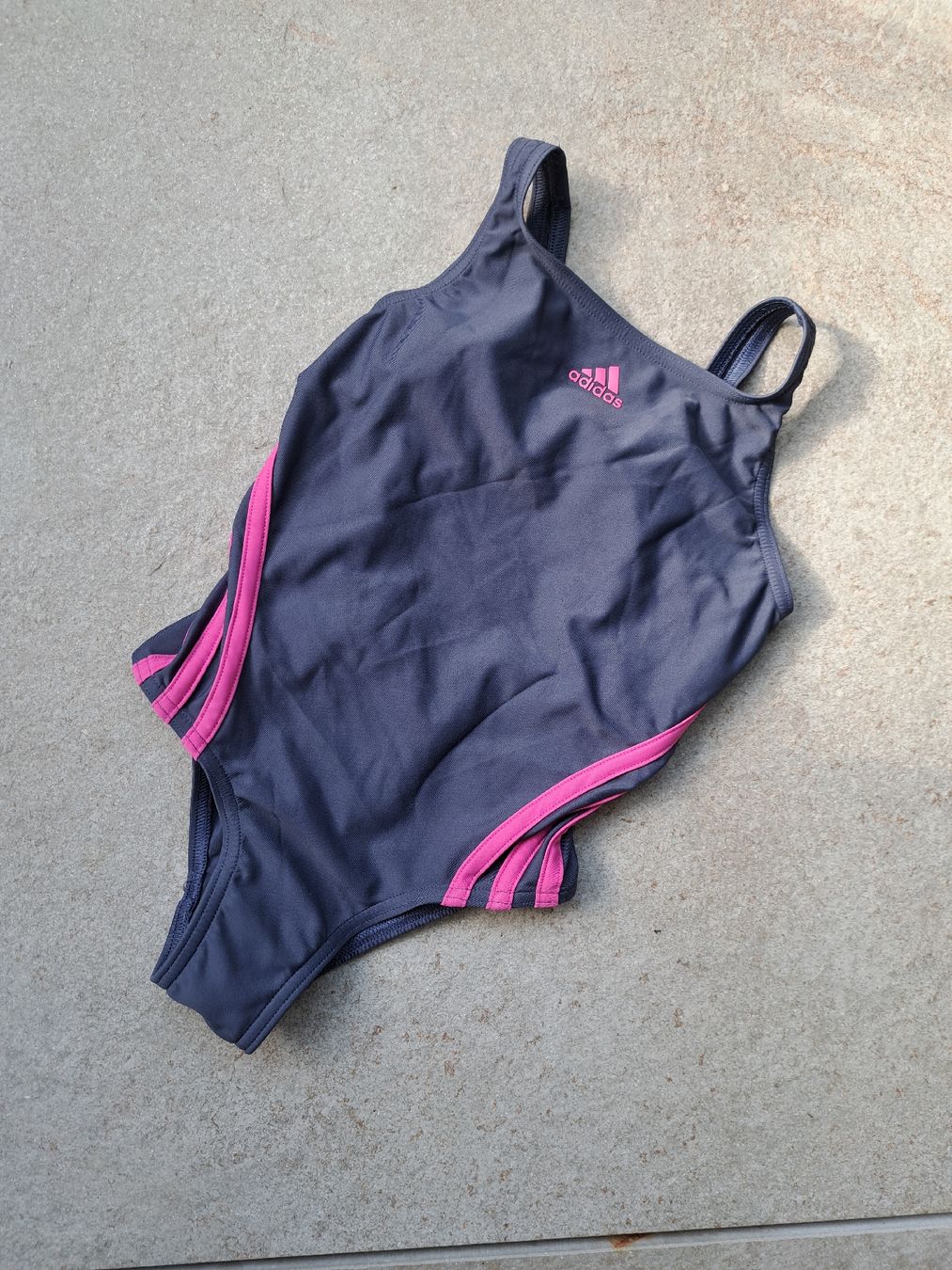 Adidas Costumi da bagno & Bikini: Adidas Badeanzug Gr. 98/104 – Usato da Bergdietikon venduto da Staphylococcus