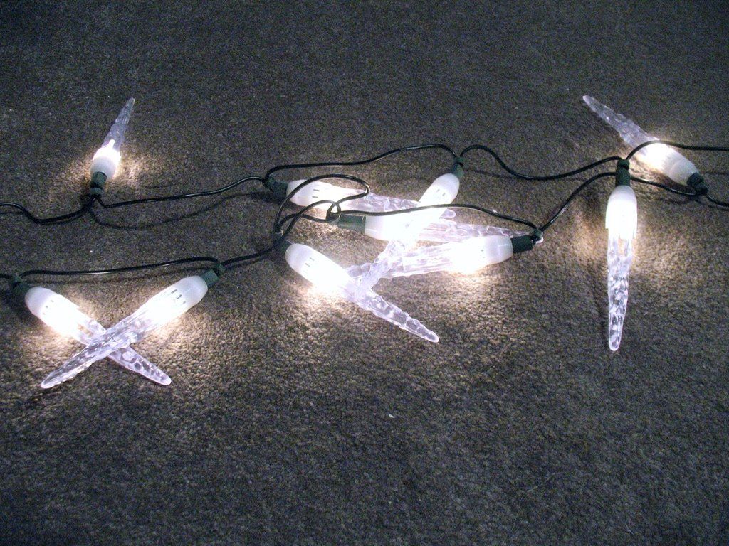 Ghirlande e barre luminose: Advent Christbaum Lichterkette LED Eiszapfen KONST SMID – Usato da Wil ZH venduto da Arbolero 4