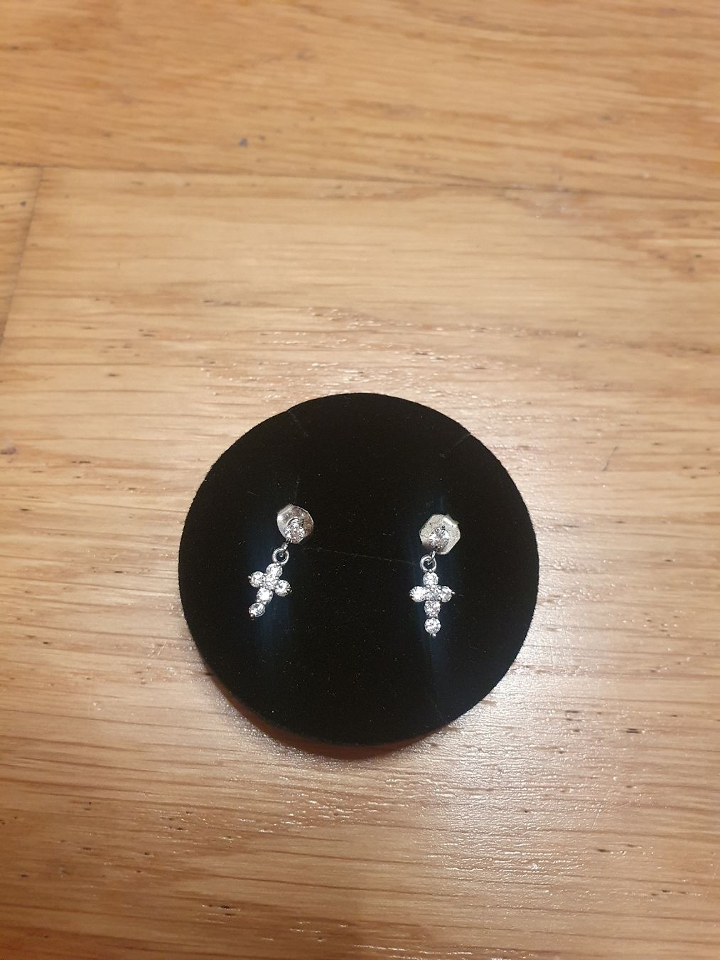Ohrringe & -stecker: Ohrstecker Kreuzform  – Gebraucht aus Moosseedorf von Sonnenschein..