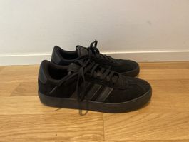 Originale schwarze Adidas Schuhe 